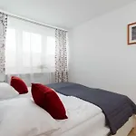 Apartment Spacious In The Center Of Next To The Sea By Renters Gdynia