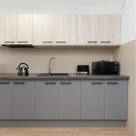 Spacious In The Center Of Next To The Sea By Renters Διαμέρισμα Γκντίνια