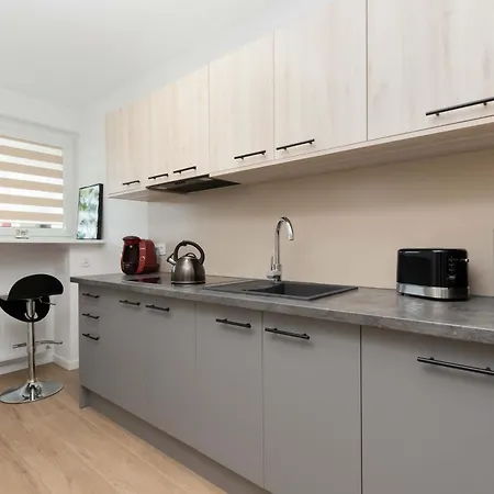 Apartment Spacious In The Center Of Next To The Sea By Renters *