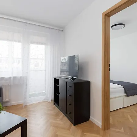 Spacious In The Center Of Next To The Sea By Renters Apartment Gdynia