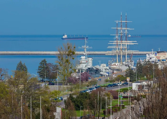 شقة Spacious In The Center Of Next To The Sea By Renters غدينيا